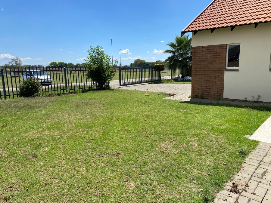 3 Bedroom Property for Sale in Waterkloof East North West